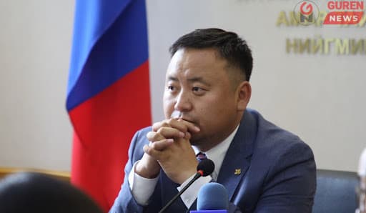 О.Алтангэрэл: “Ухаа худаг”-ийн асуудлыг өргөн бариад 31 хонож  байхад УИХ-аас тов өгөхгүй байна. Би тууштай явна