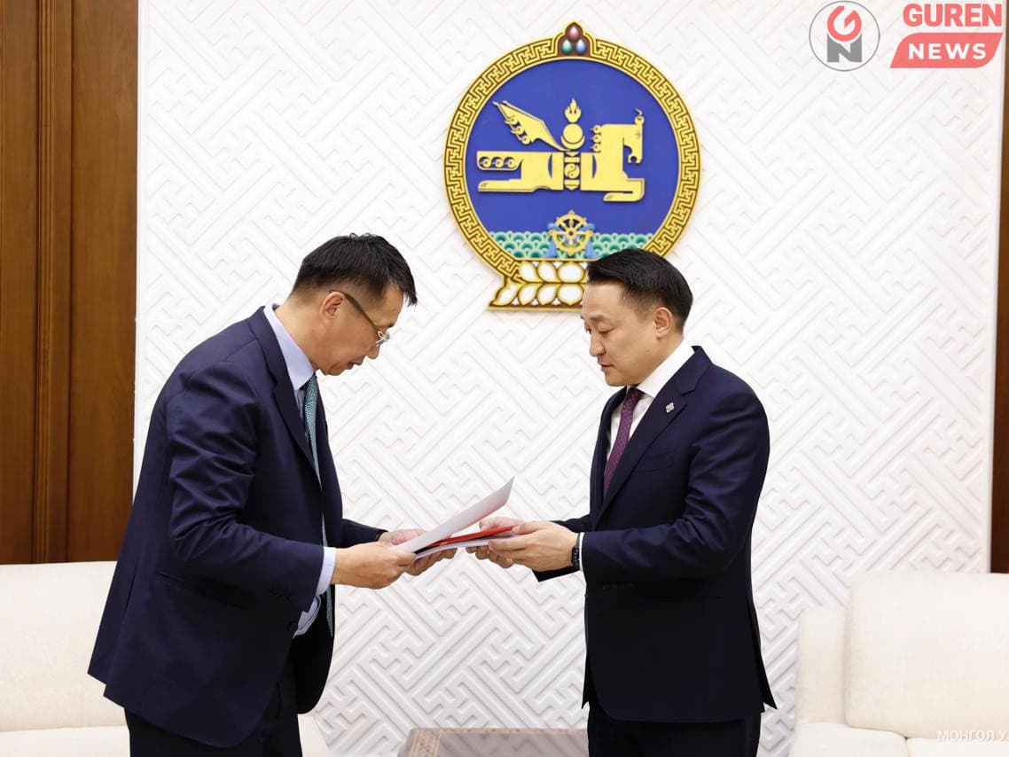 Орон нутгийн зэрэглэлтэй 43, дагуул 4 хотыг байгуулах Хот, тосгоны эрх зүйн байдлын тухай хуулийн төсөл өргөн мэдүүллээ