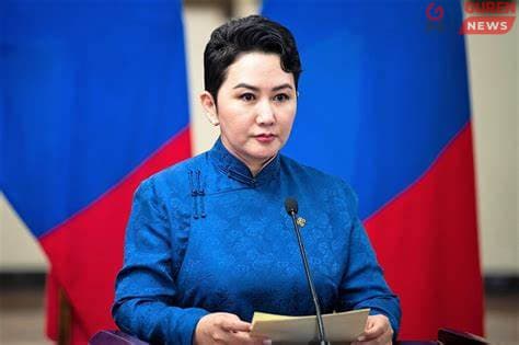 Б.Батцэцэг: Виз гарсан юм БНСУ-руу саадгүй орчихно гэж ойлгож болохгүй