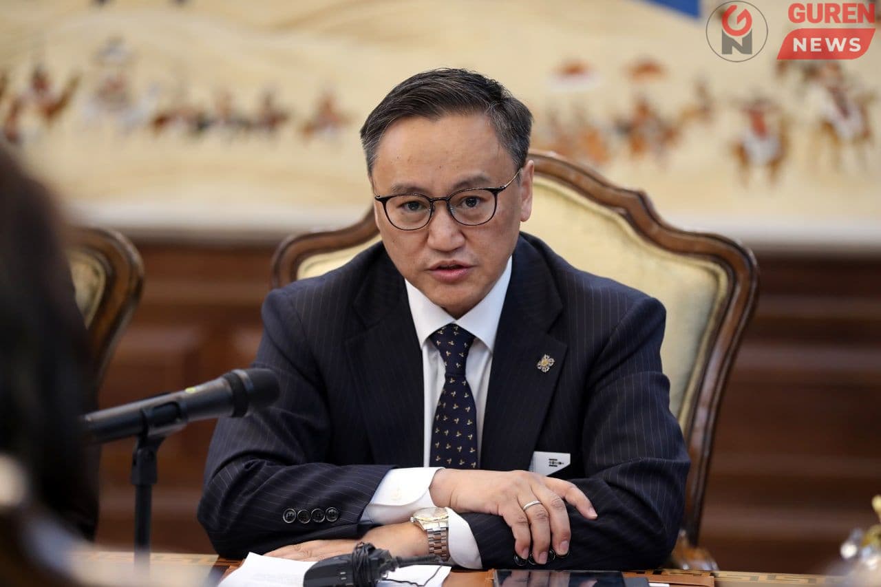 Ж.Чинбүрэн: Т.Мөнхсайхан 9,6 тэрбумаар гаднын 5 үйлдвэртэй эмийн гэрээ хийсэн. Бүр даатгалын сангийн мөнгөөр шүү…