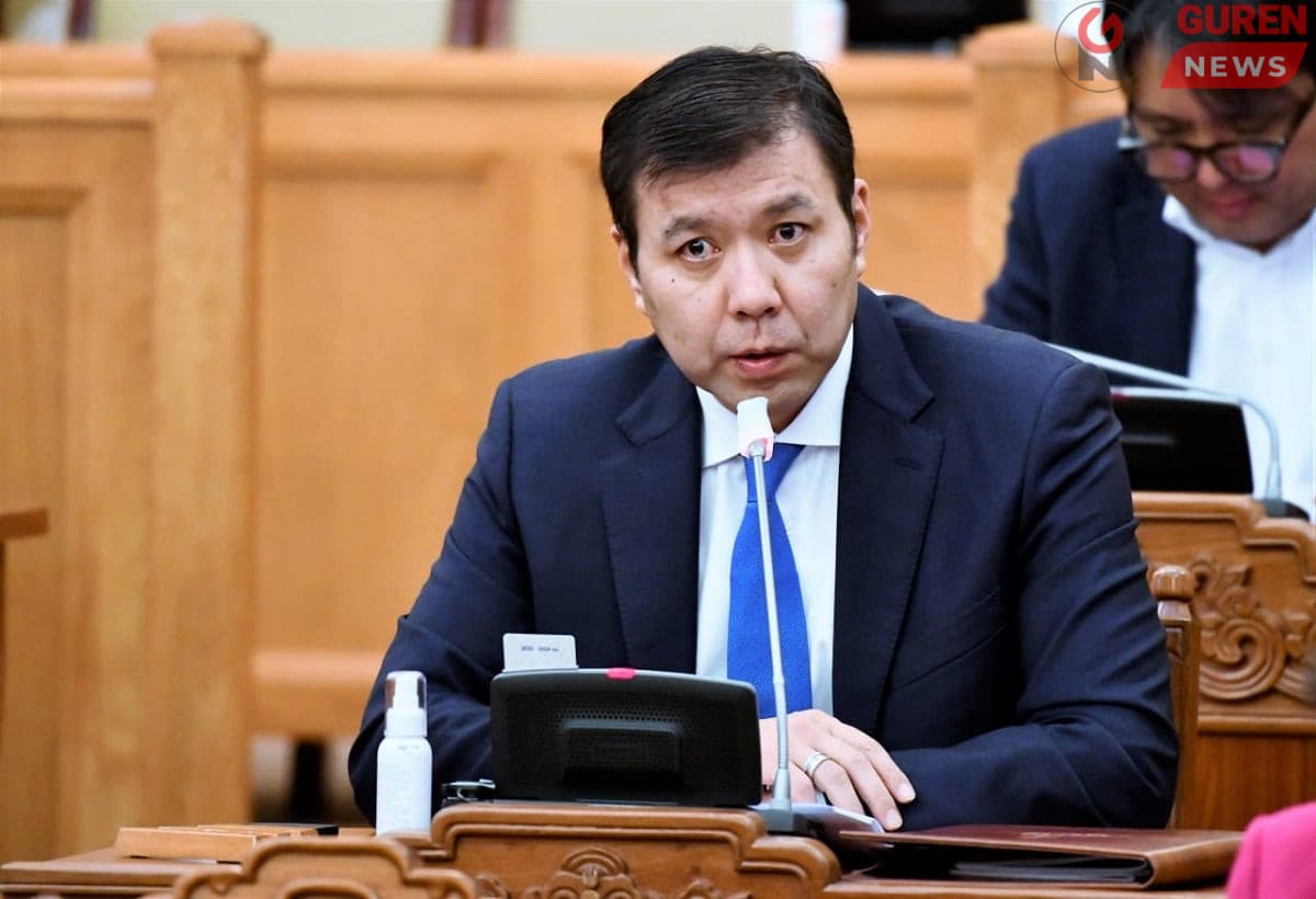 Б.Энхбаяр: Хар тамхичдын тоо ихэслээ гэхээр эмнэлэг бус шорон л баръя гэдэг