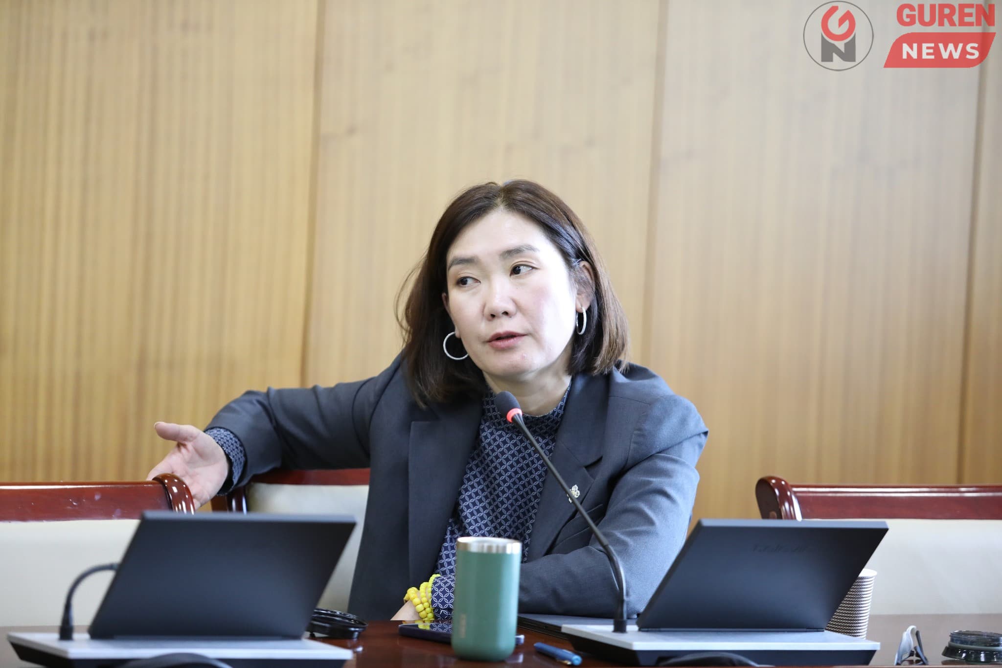 Л.Мөнхбаясгалан: Монгол Улсын Ерөнхийлөгчийг огцруулах асуудлыг санаачлах болно гэдгээ мэдэгдье