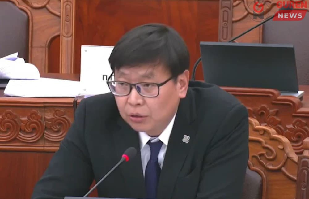 П.Наранбаяр: Цалин нь бага учраас эрэгтэй багшийн тоо ихээхэн цөөрсөн