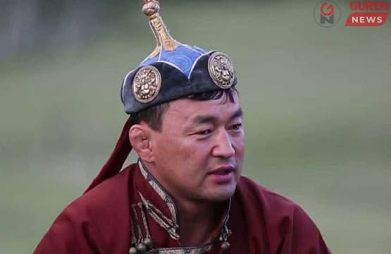 Ч.Батзориг: За, тэр гар ачлаа