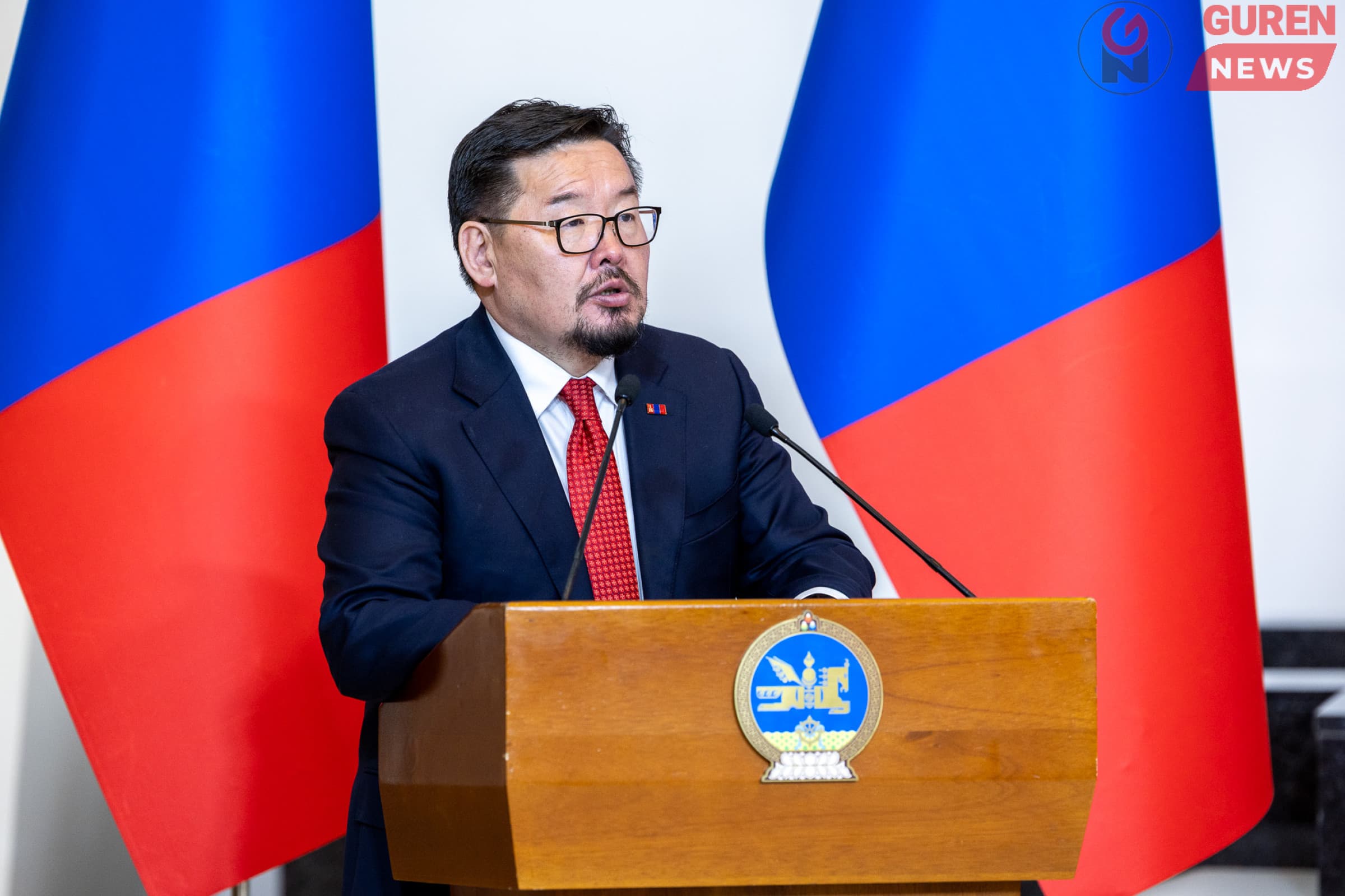 Г..Занданшатарын танxимын сайд нар юу гэж xэлэв