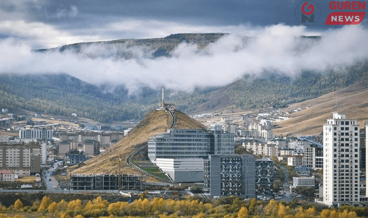 Наадмын амралтыг далимдуулан дархан цаазат Богдхан уулыг ухаж байсан техникүүдийг зогсоожээ