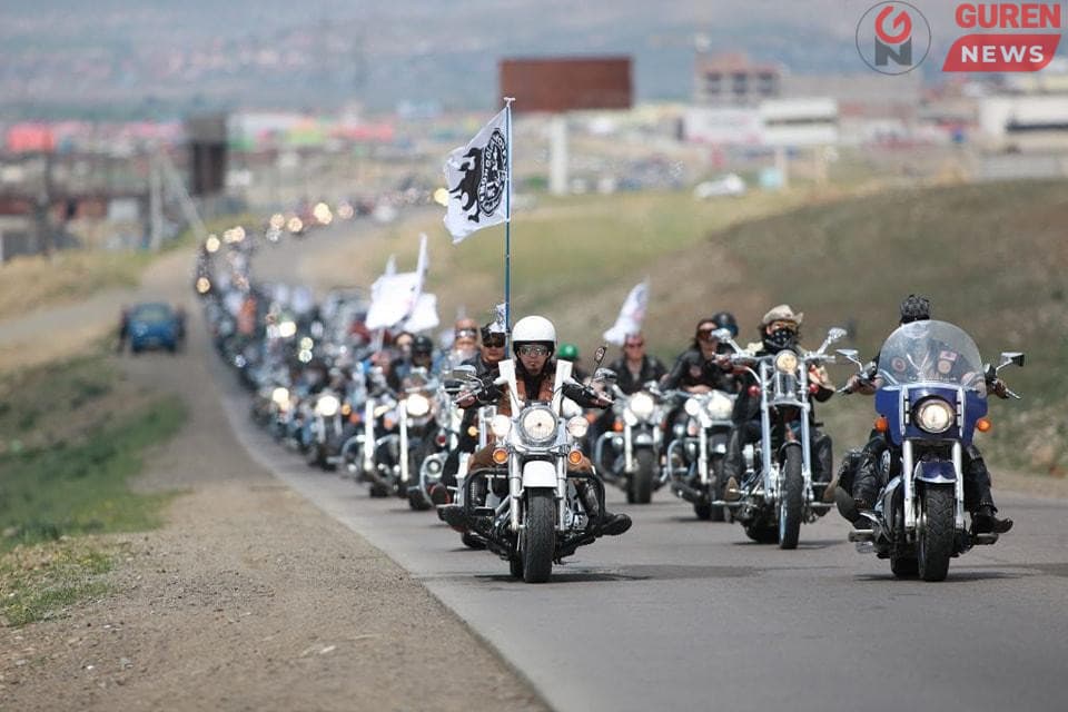 Мотоциклын чанга дуу нялхсыг цочоож, ахмадуудыг нойргүй хонуулж, өвчин зовлонтой хүмүүсийг тарчлааж байна!