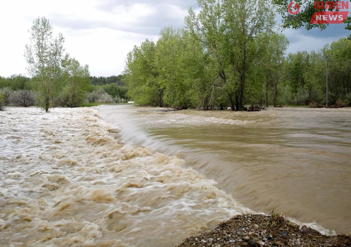 Сэрэмжлүүлэг: Голын усны түвшин 5-35 см давж үерлэжээ