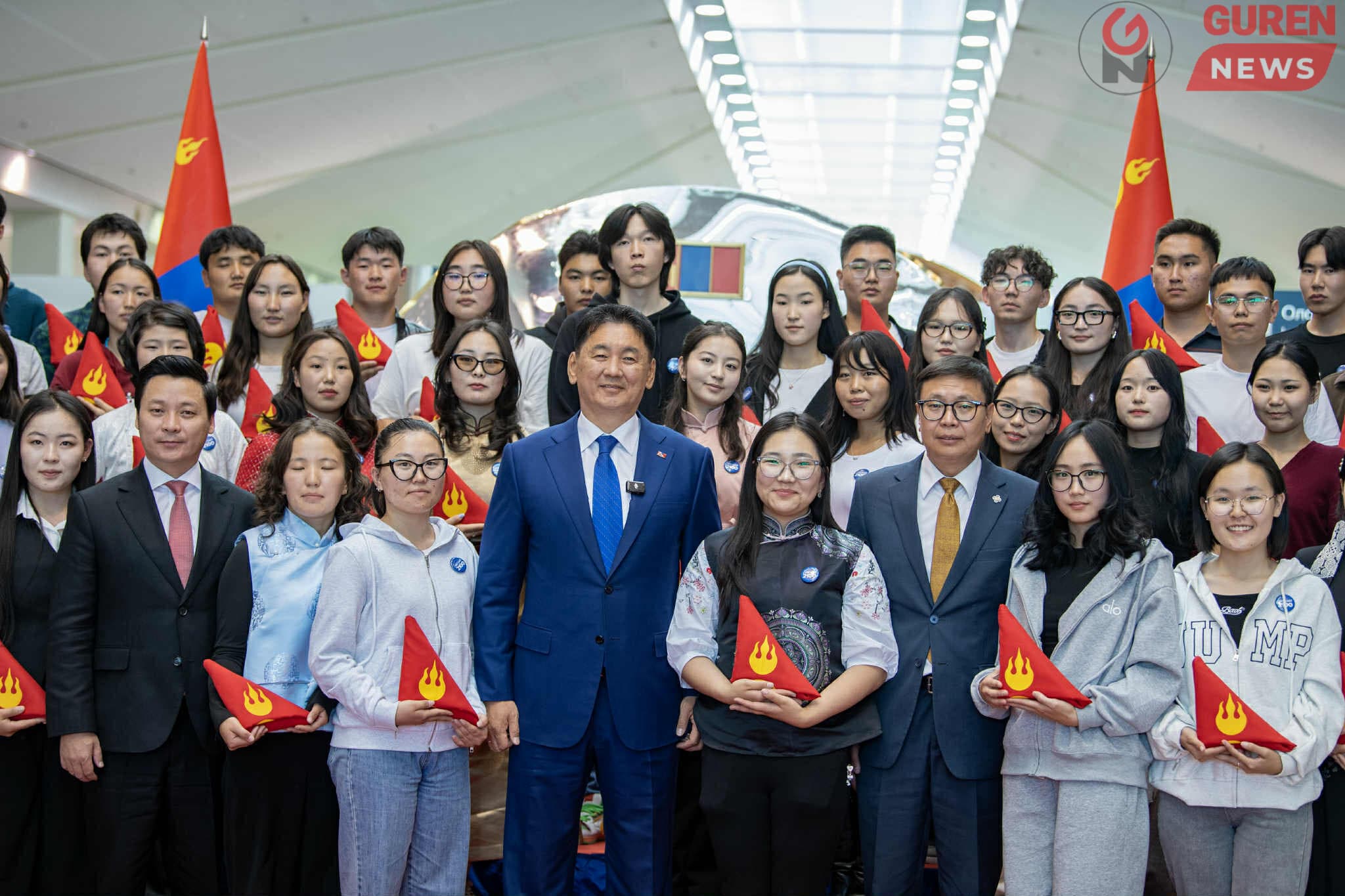 “Ерөнхийлөгчийн илгээлт-2100” тэтгэлэгт хөтөлбөрийн 296 оюутан  гадаад улсыг зорилоо