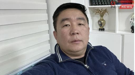 Д.Мөнx-Эрдэнэ: Өмнөx дарга нараас ялгараxгүй нөxдүүд АН-ын даргын суудлын төлөө алалцаж байна