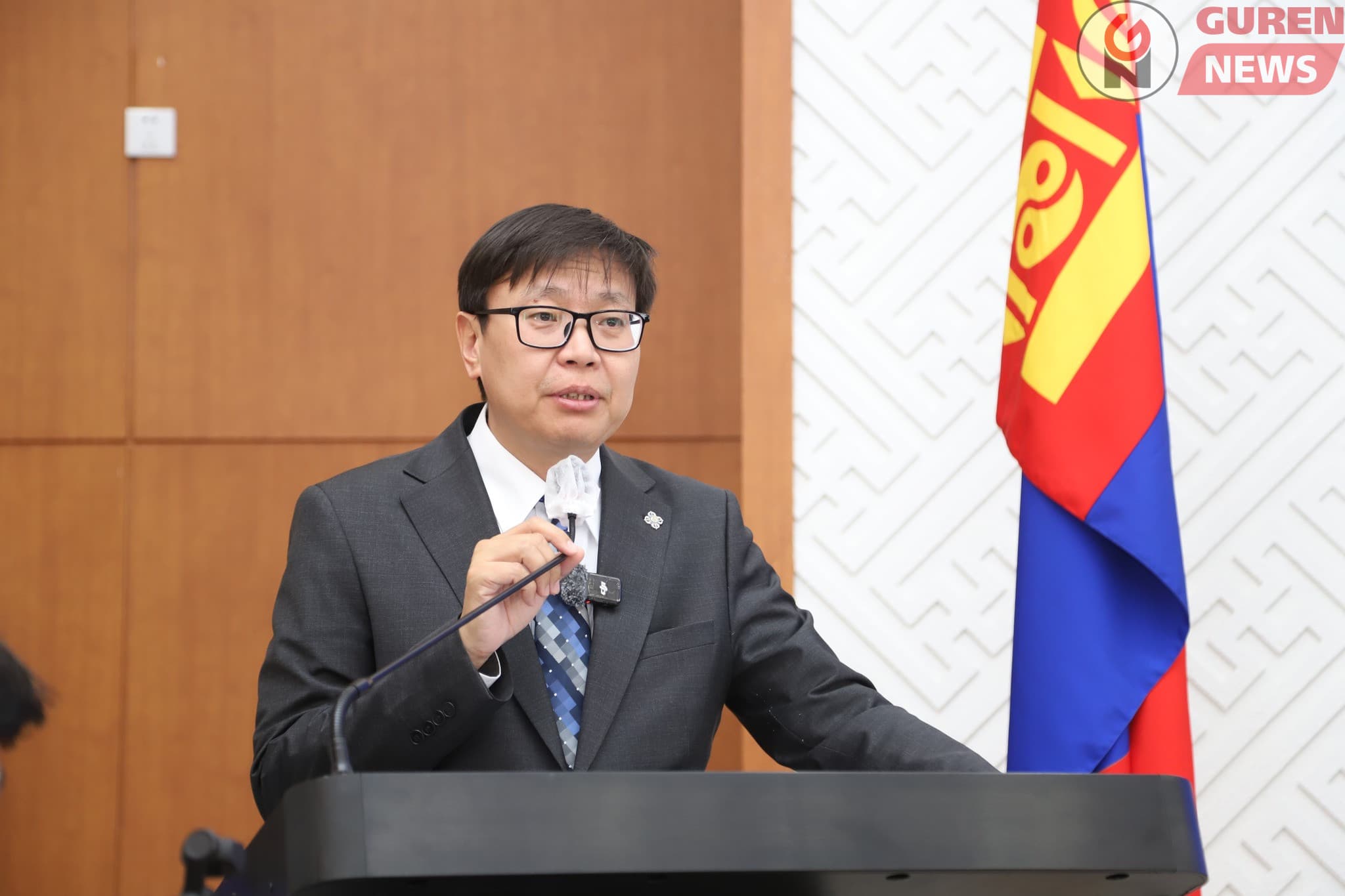 “Багш нарын цалинг 3 жилийн хугацаанд үе шаттай нэмнэ”