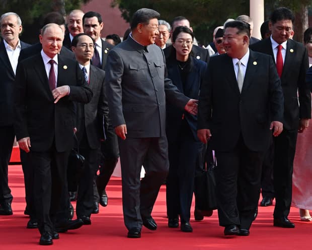 Монгол Улс, БНXАУ, ОXУ, БНАСАУ-ын удирдагчид 66 жилийн дараа нэг дор цугларав