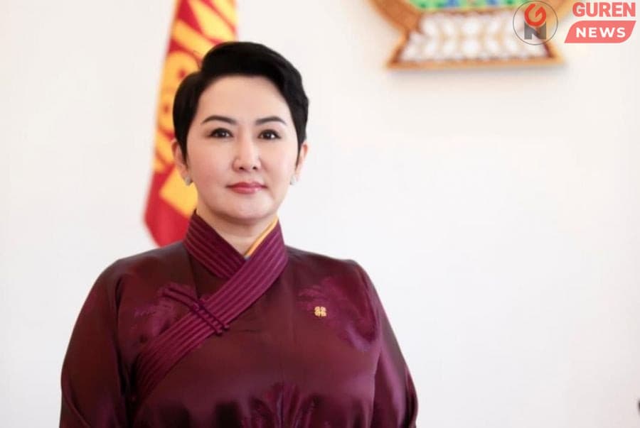 Монгол Улсын Төрийн тэргүүн “стан” орнуудад аялсан нь гадаад бодлогын шинэ эрсдэл үүсгэж байна