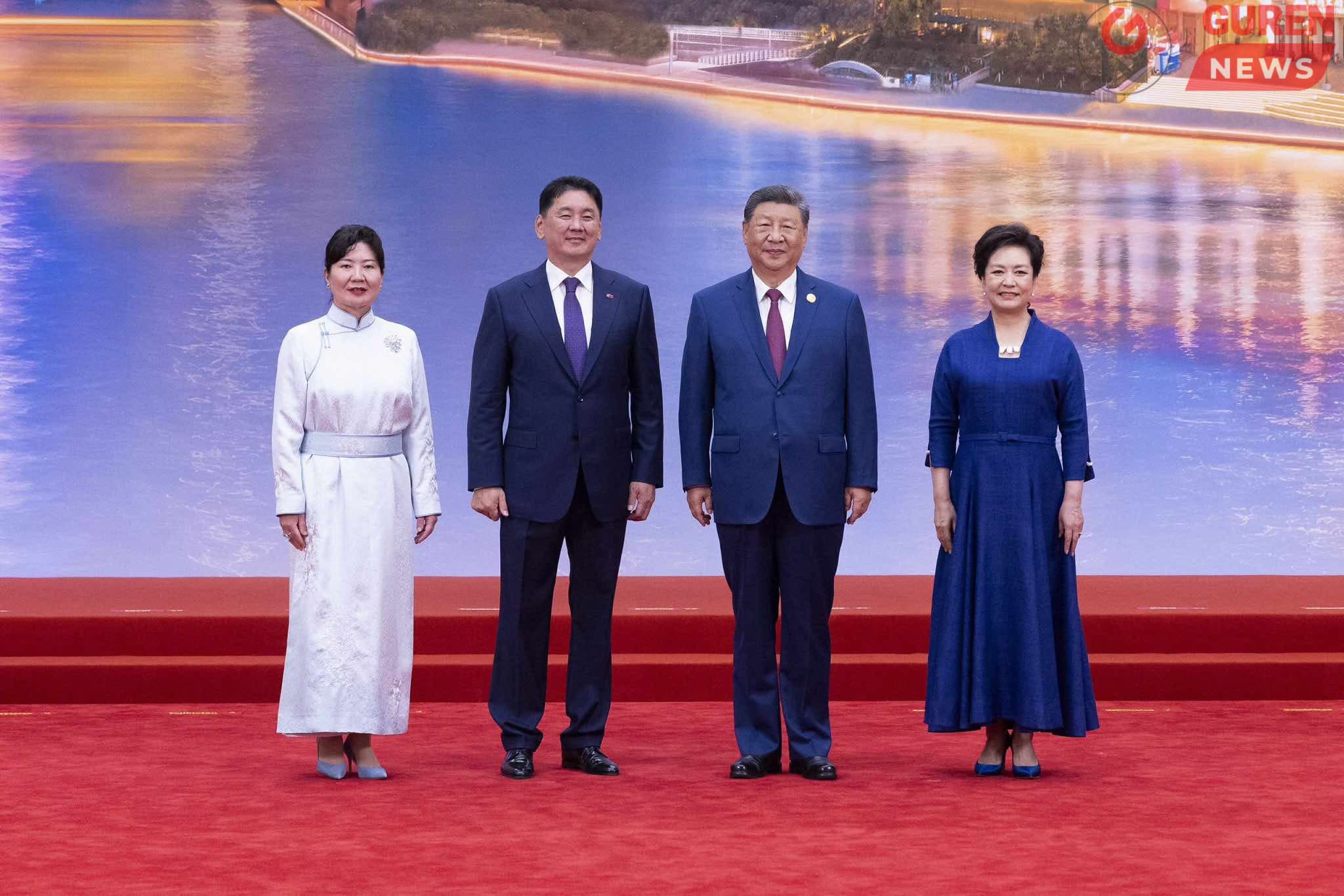 Ерөнхийлөгч У.Хүрэлсүхийг БНХАУ-ын дарга Ши Жиньпин угтлаа