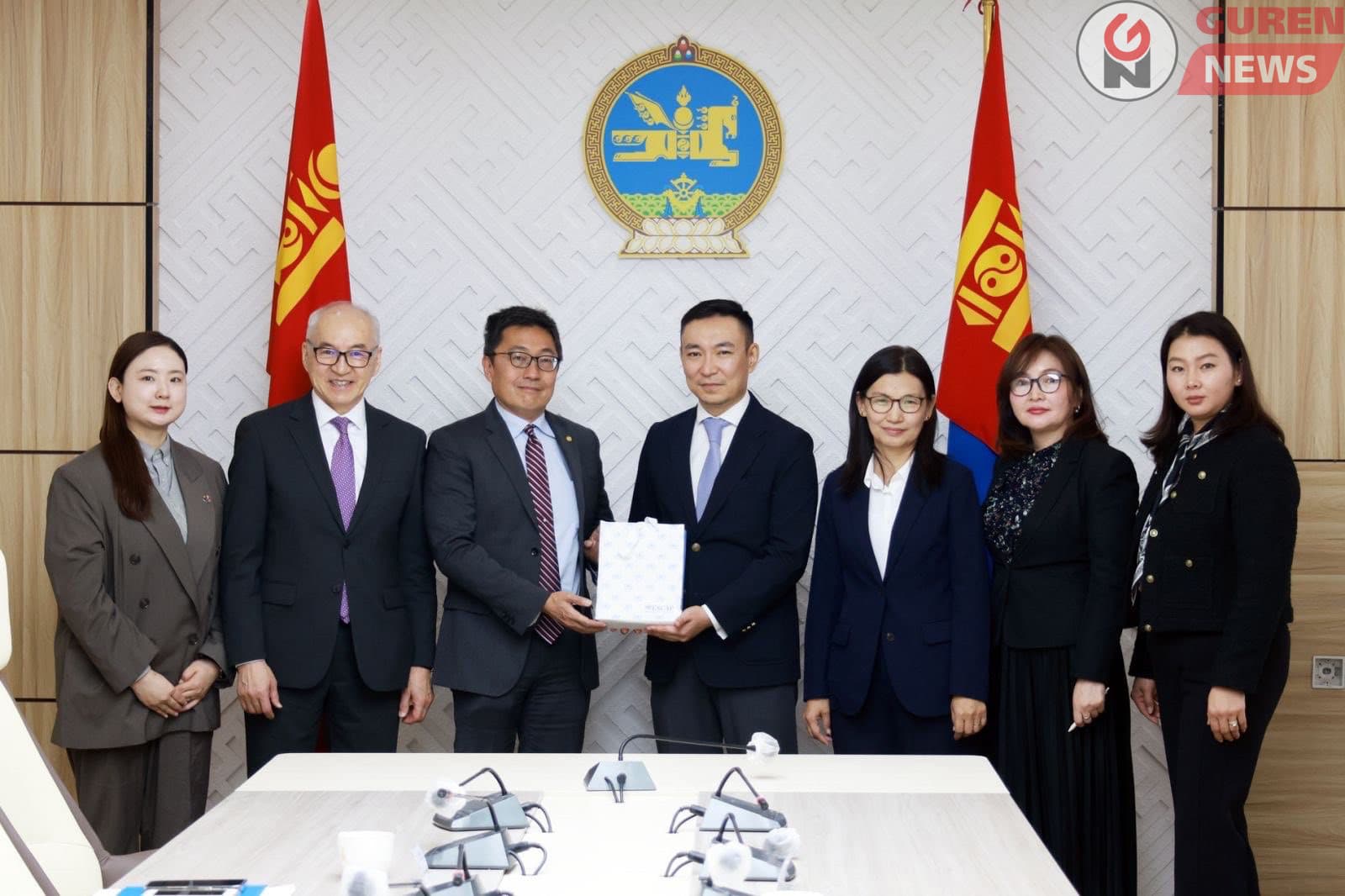 НҮБ-ЫН ГҮЙЦЭТГЭХ НАРИЙН БИЧГИЙН ДАРГЫН ТҮНШЛЭЛ, ЗОХИЦУУЛАЛТ ХАРИУЦСАН ОРЛОГЧИЙГ ХҮЛЭЭН АВЧ УУЛЗЛАА