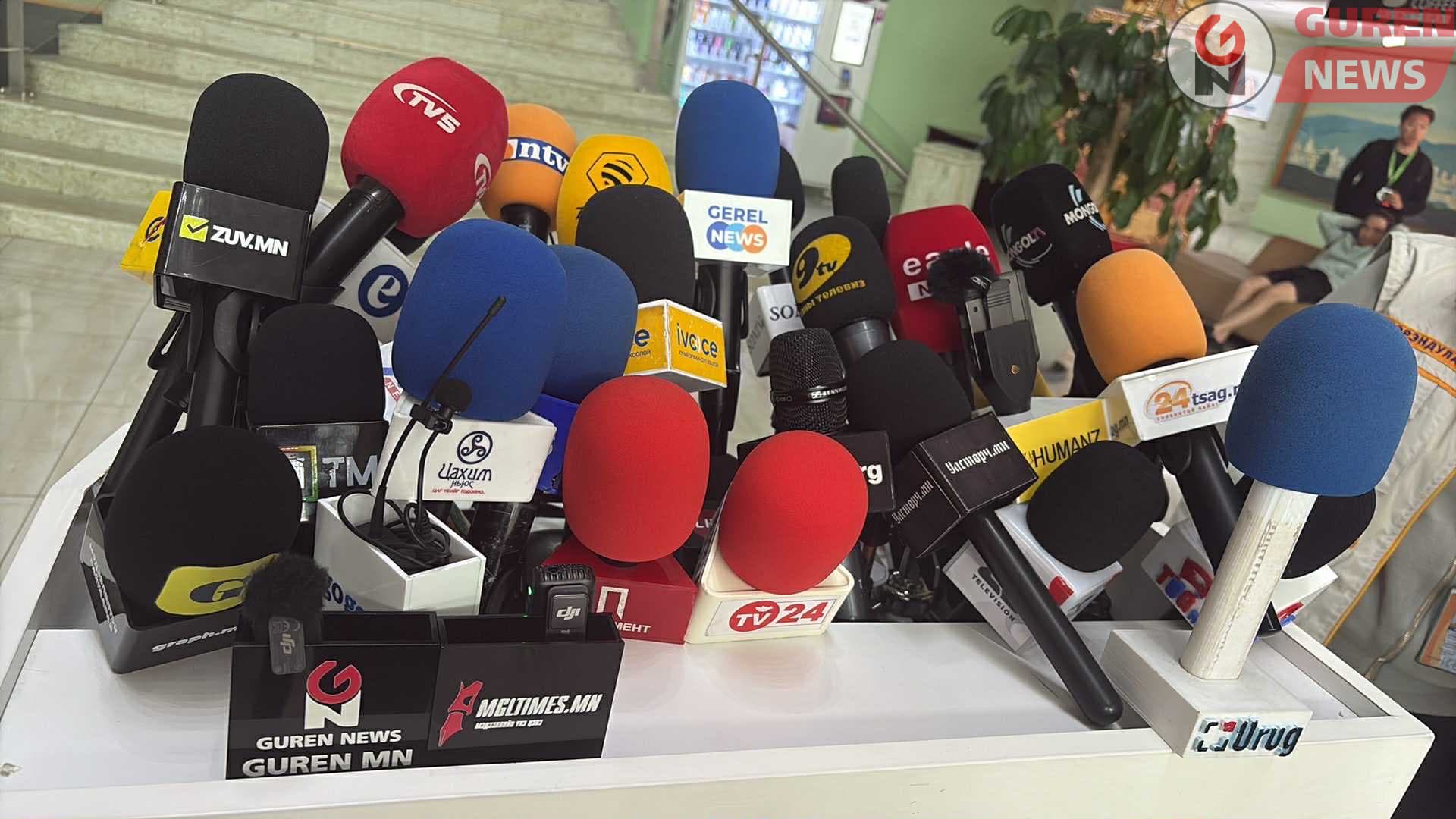 Монгол Улсад төрийн эрх мэдлийн дотоод зөрчил улам гүнзгийрч, намын дотоод эрх зүйн зөрчил ил гарч байна