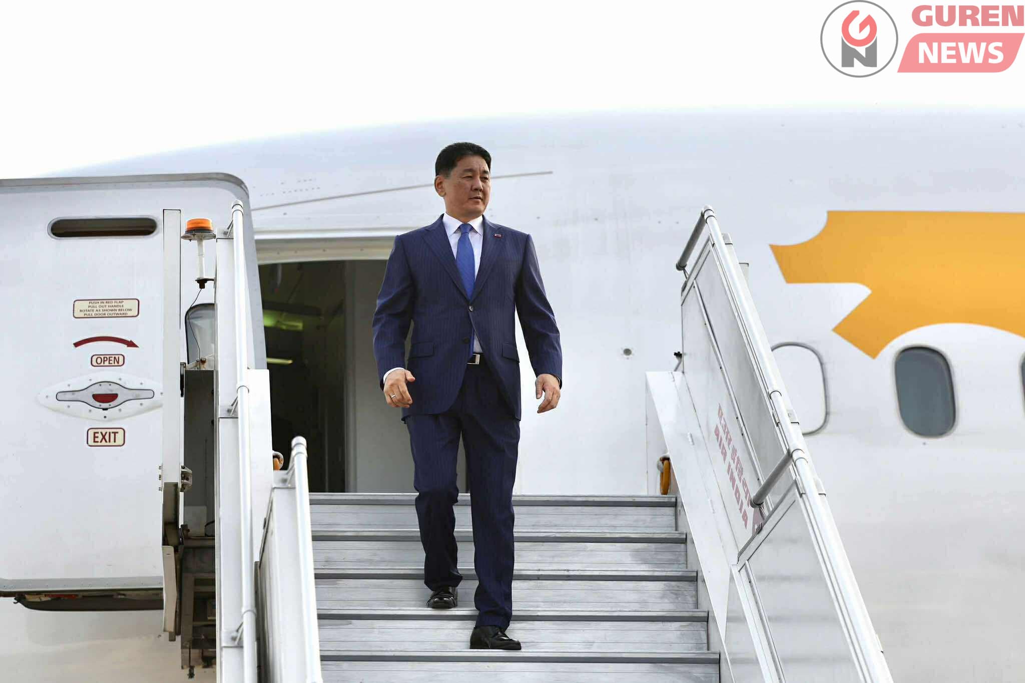 Ерөнхийлөгч У.Хүрэлсүх Бүгд Найрамдах Энэтхэг Улсад төрийн айлчлал  хийхээр хүрэлцэн ирлэ