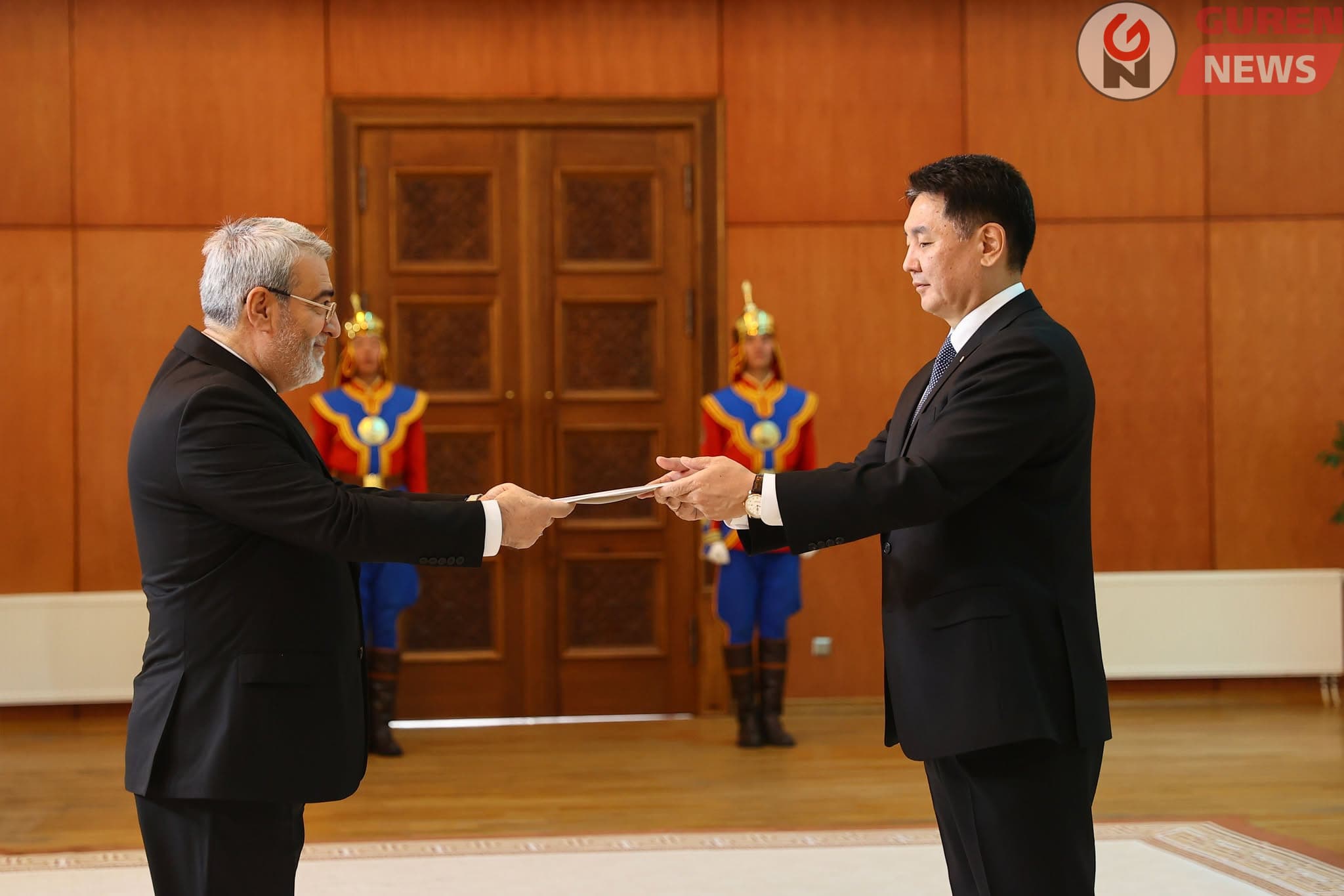 Иран Улсын Элчин сайд Итгэмжлэх жуух бичгээ өргөн барив