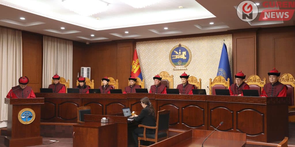 Монгол Улсын Ерөнхий сайдыг огцруулах үйл явц Үндсэн хуульд хэрхэн зөрчигдсөнийг Үндсэн хуулийн цэцийн дүгнэлт харуулж байна