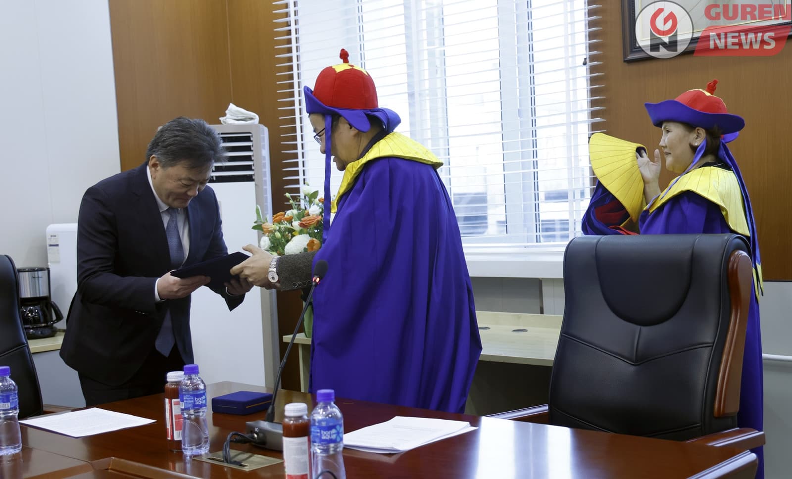 Монголбанкны Ерөнхийлөгч Б.Лхагвасүрэн МУИС-ийн Бизнесийн сургуулийн “Хүндэт доктор” боллоо