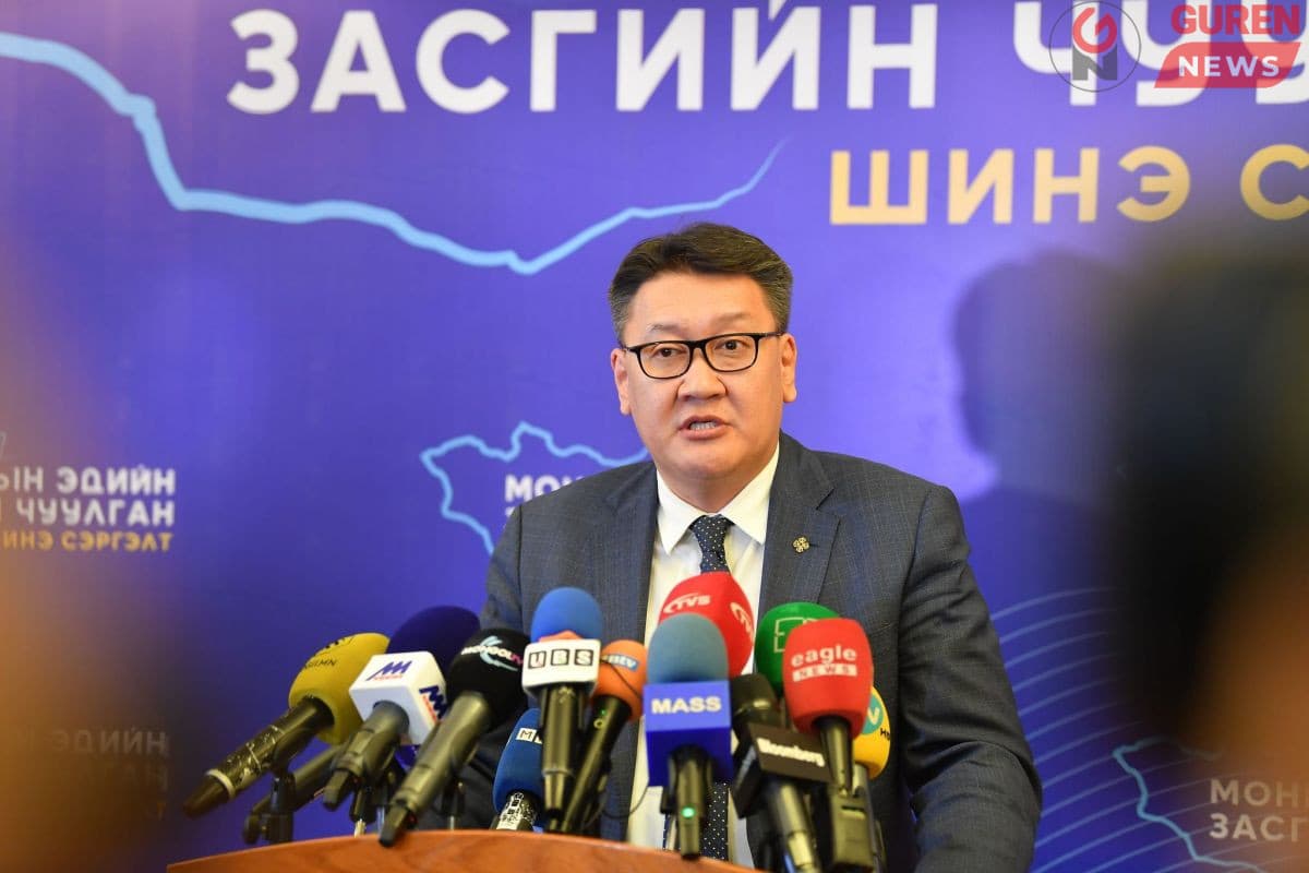 Төсөвт 600 тэрбумын “цоорхой” үүсч, хүүхдийн мөнгө, тэтгэврээ тавьж чадахгүйд хүрлээ