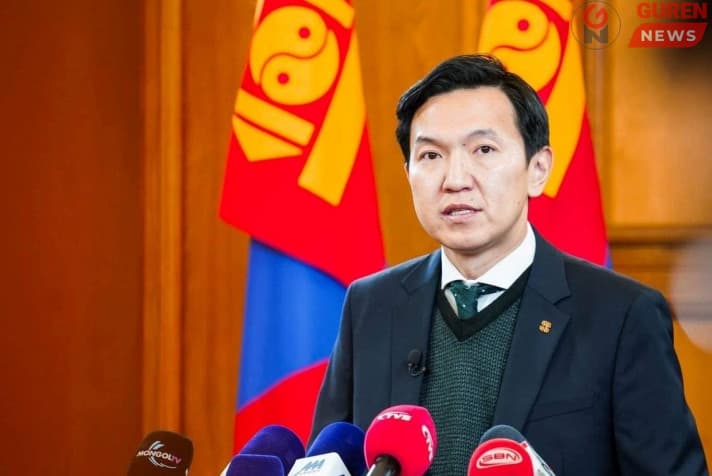 Н.Учрал: Х.Баттулга аа, монголчууд тэнэг биш. Монголчууд таны тохуурхал биш