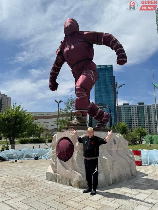 Хакухо М.Даваажаргал эх орондоо ирэв