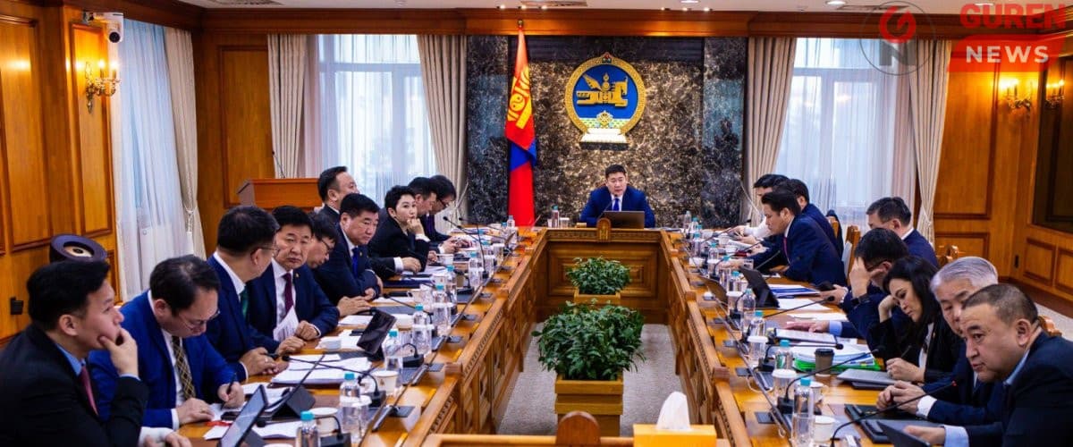 Хэн Монголд олигархиудыг дарж улсаа хөгжүүлэх юм бэ?