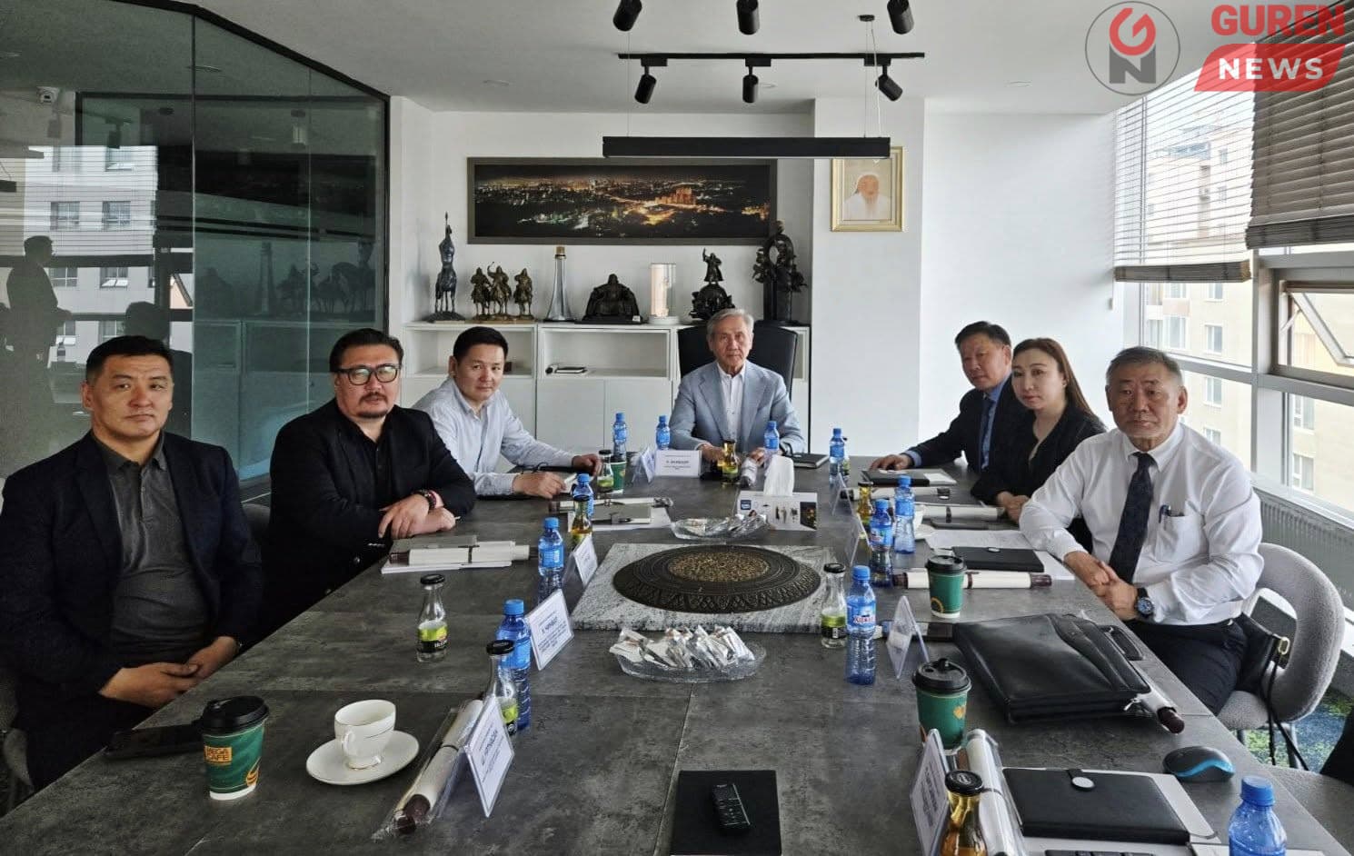 Хархорум хотын зөвлөлийн даргаар Ерөнхийлөгч асан Н.Энхбаяр ажиллана