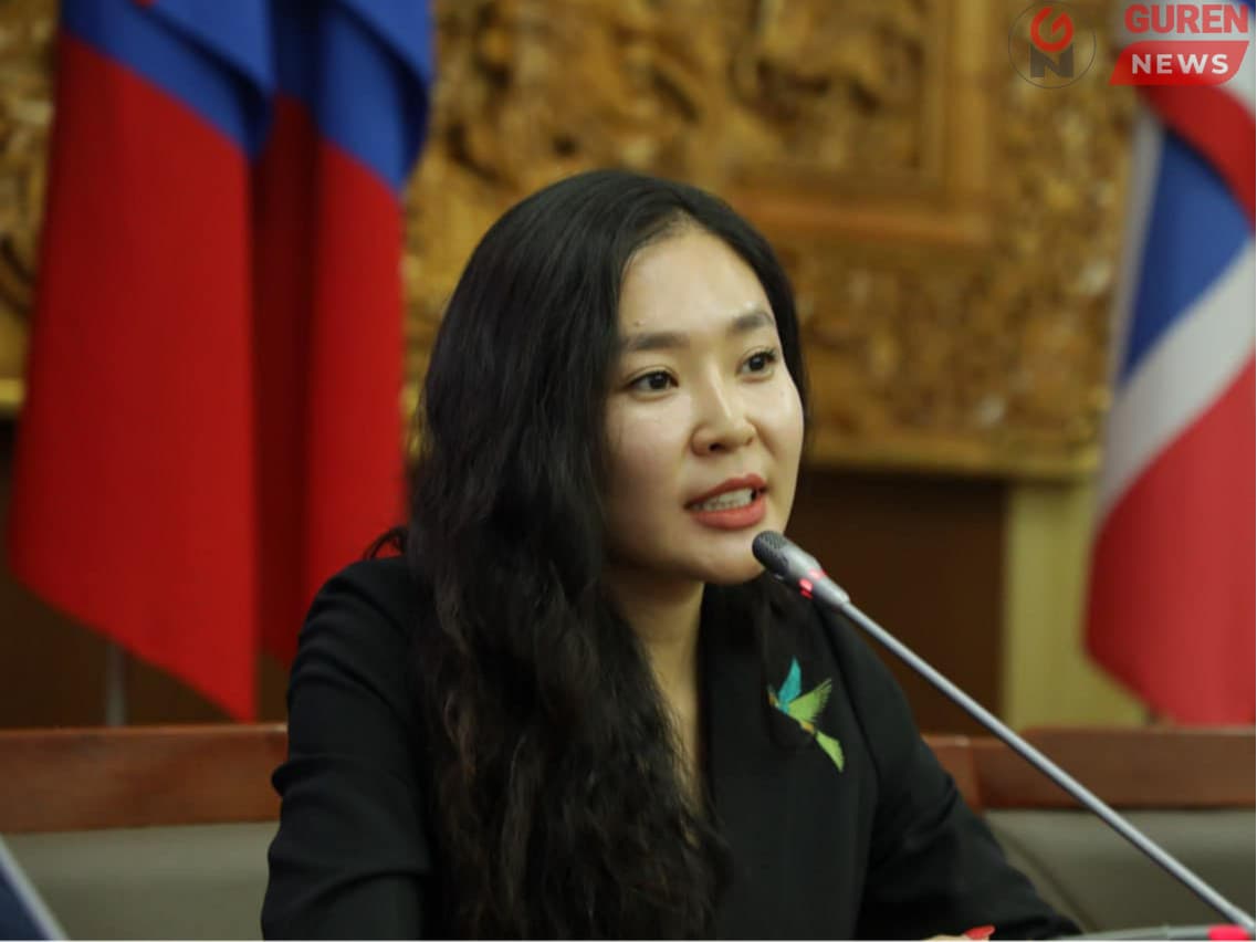 С.Цэнгүүн: Одон медаль тараагаад хөгждөг бол бүх хүнд өгөхсөн. Харамсалтай нь тийм биш юм