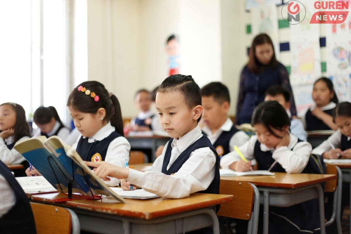 Галт тэрэгний хил нэвтрэх шалгалтын хугацаа багасч, нэгдүгээр ангийн цахим элсэлт эхэллээ