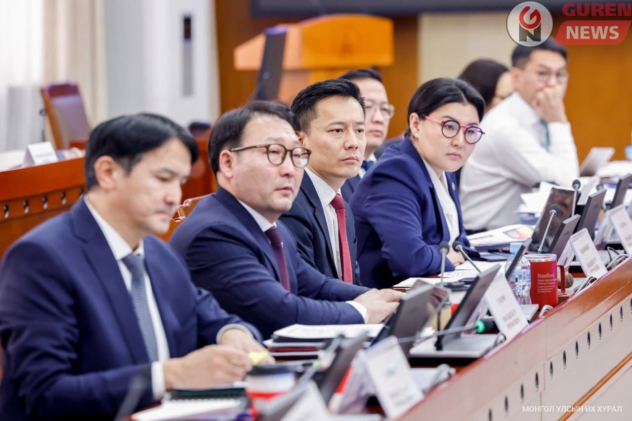 Хувь нийлүүлэгчдийн гэрээний талаар болон Оюу толгой төслөөс Монгол Улсын хүртэх өгөөжийн талаарх нотлох баримтуудыг шинжлэн судална